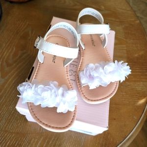 Little girl flower sandals